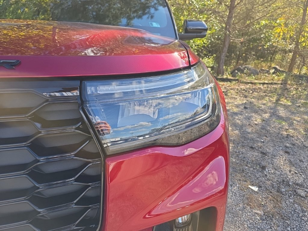 New 2027 Ford Explorer ST-Line w/ Premium Package AWD/4WD image 3