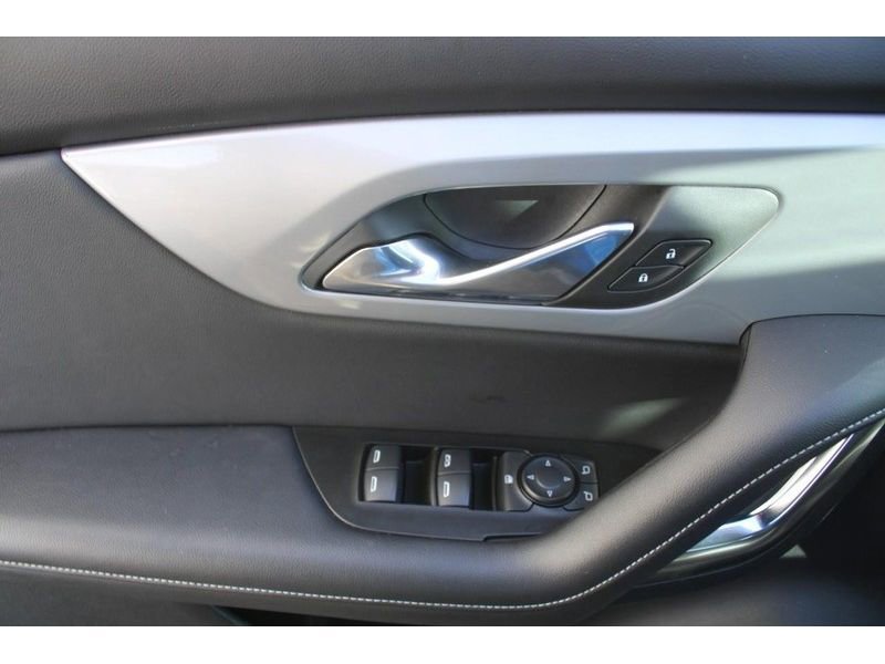 Used 2025 Chevrolet Blazer LT image 20