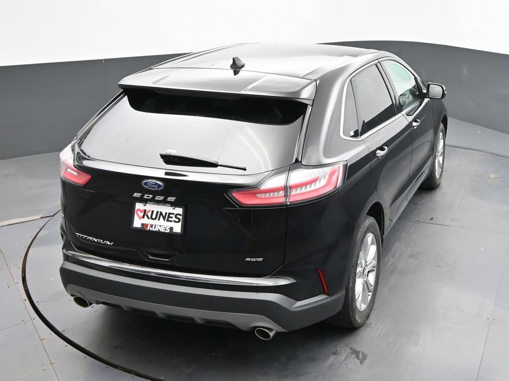 Used 2022 Ford Edge Titanium w/ Equipment Group 301A AWD/4WD image 18