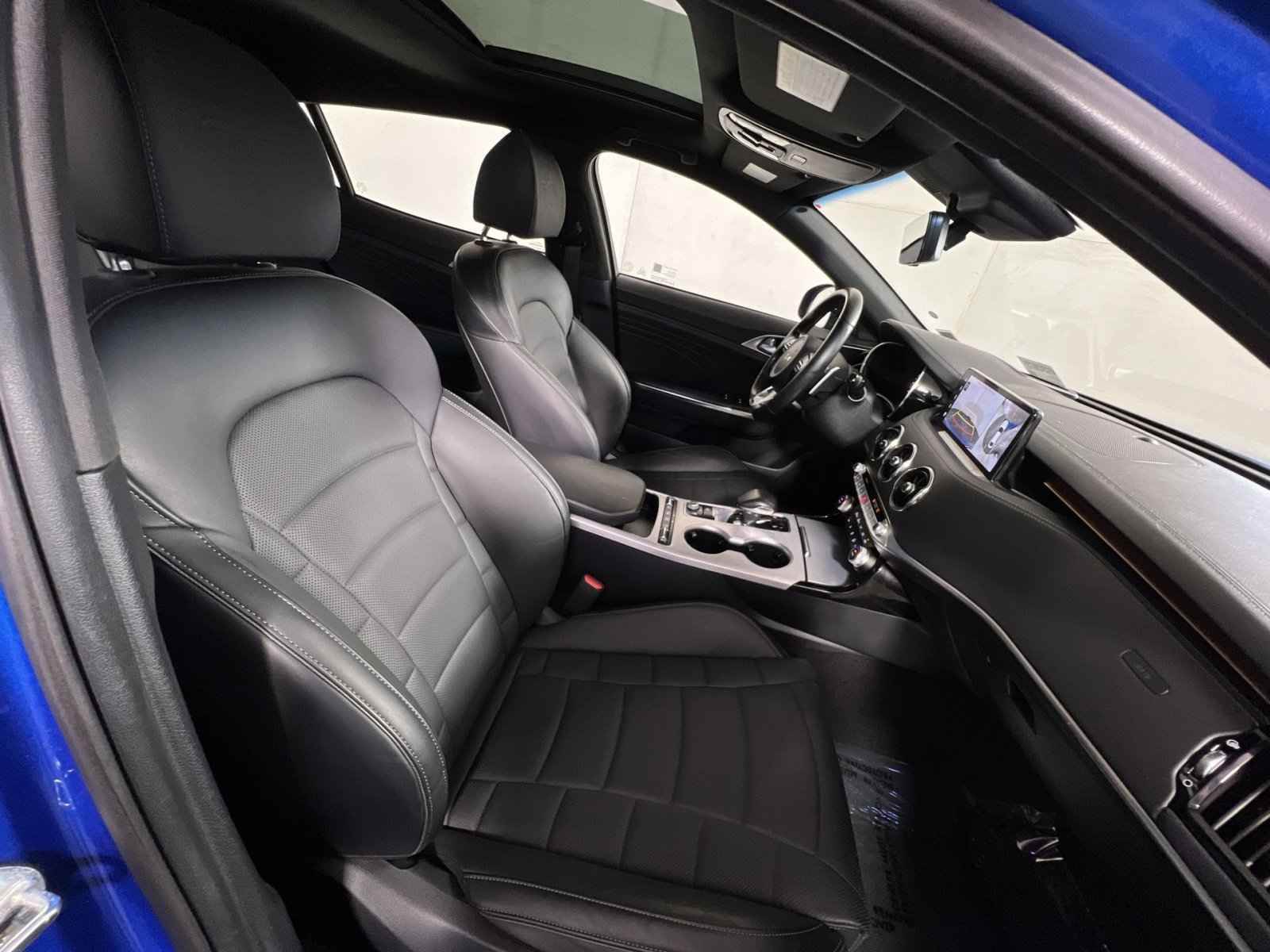 Used 2023 Kia Stinger GT2 AWD/4WD image 27