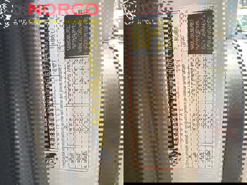 Used 2017 Mercedes-Benz Metris w/ Driver Efficiency Package image 24