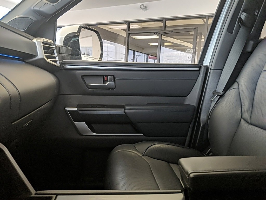 Used 2024 Toyota Sequoia Platinum image 26