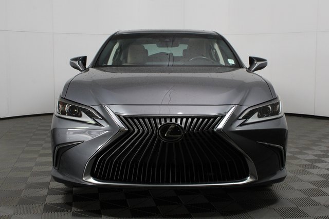 Used 2019 Lexus ES 350 w/ Premium Package image 2
