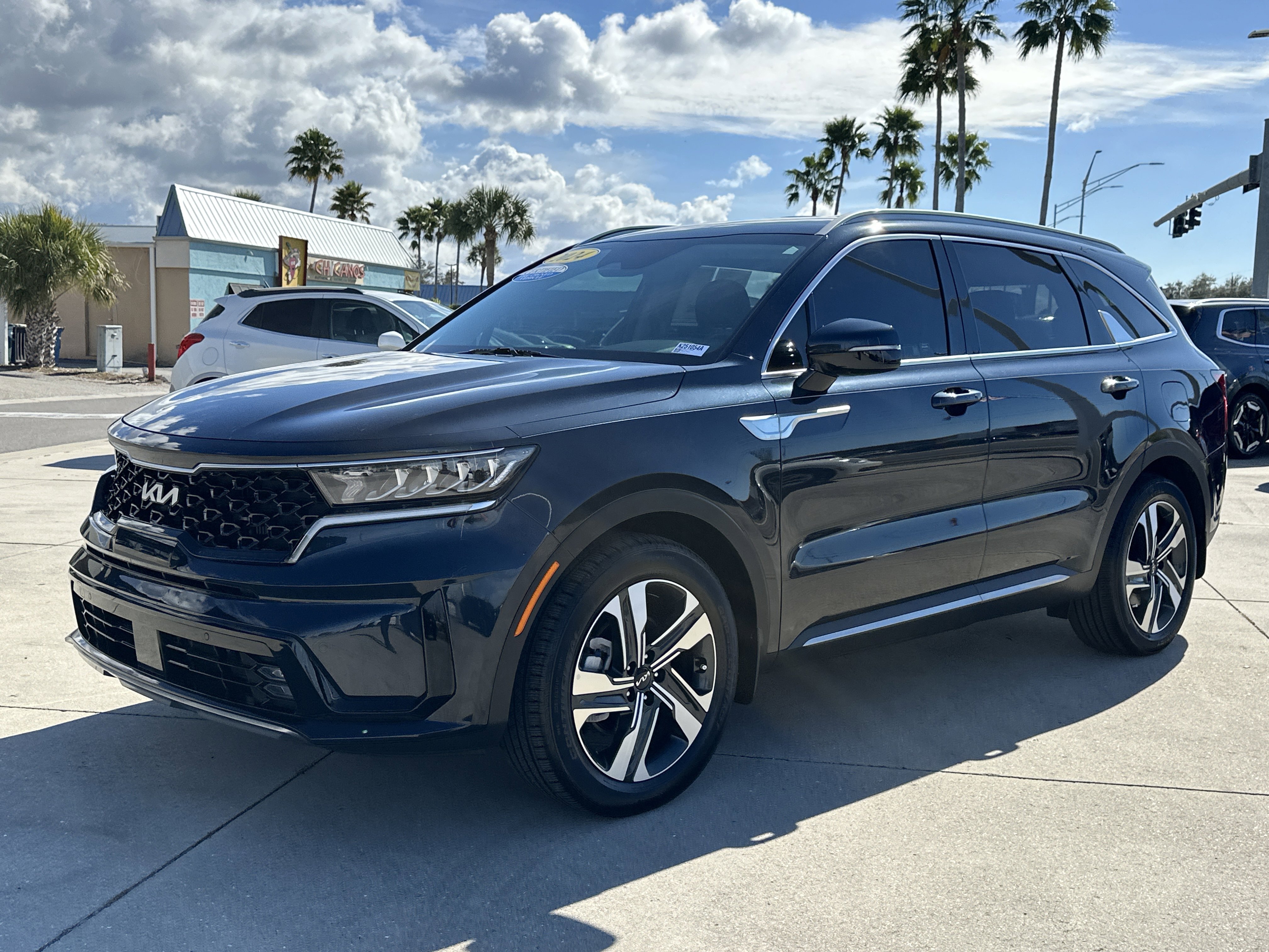Certified 2024 Kia Sorento EX image 9