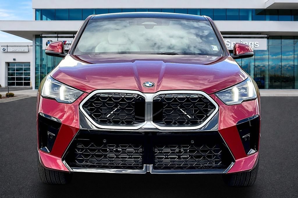 New 2026 BMW X2 xDrive28i w/ Technology Package AWD/4WD image 2