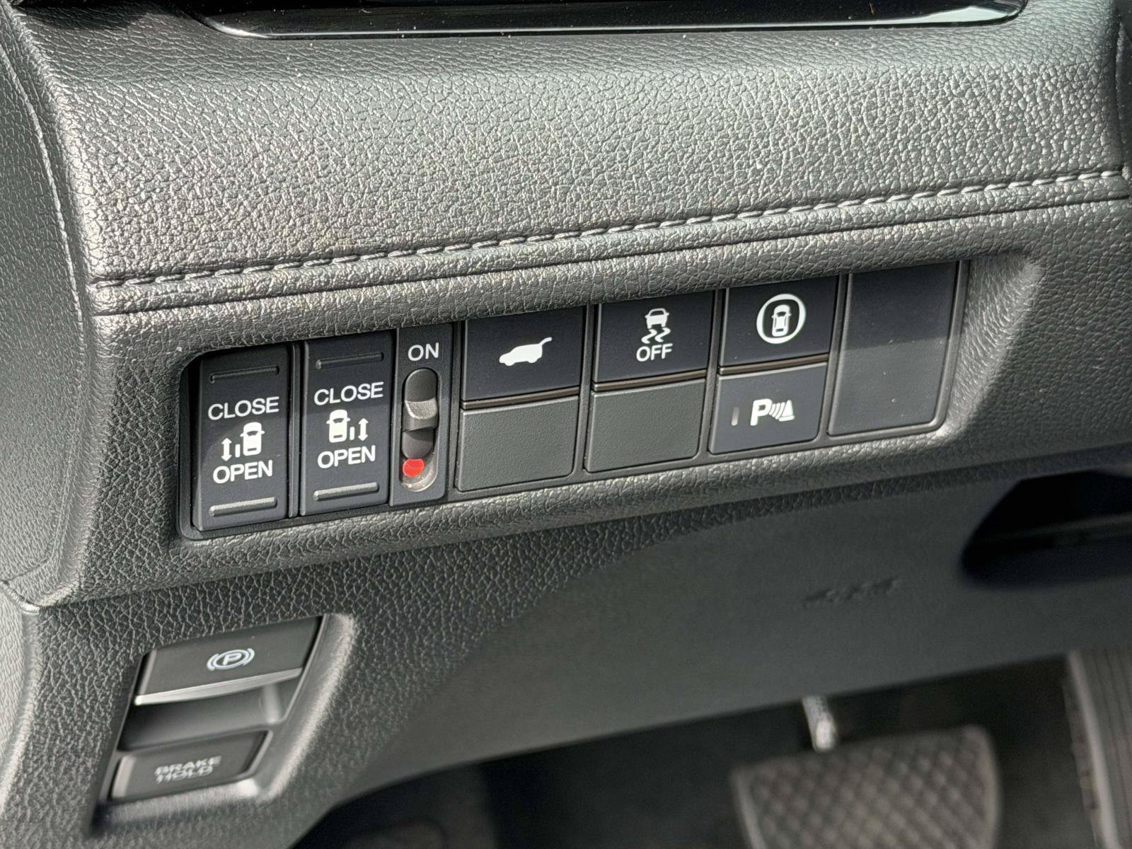 Certified 2024 Honda Odyssey Elite image 18