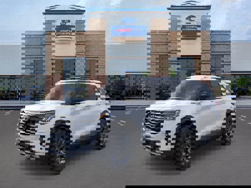 New 2026 Ford Explorer Active w/ Active Comfort Package image 2