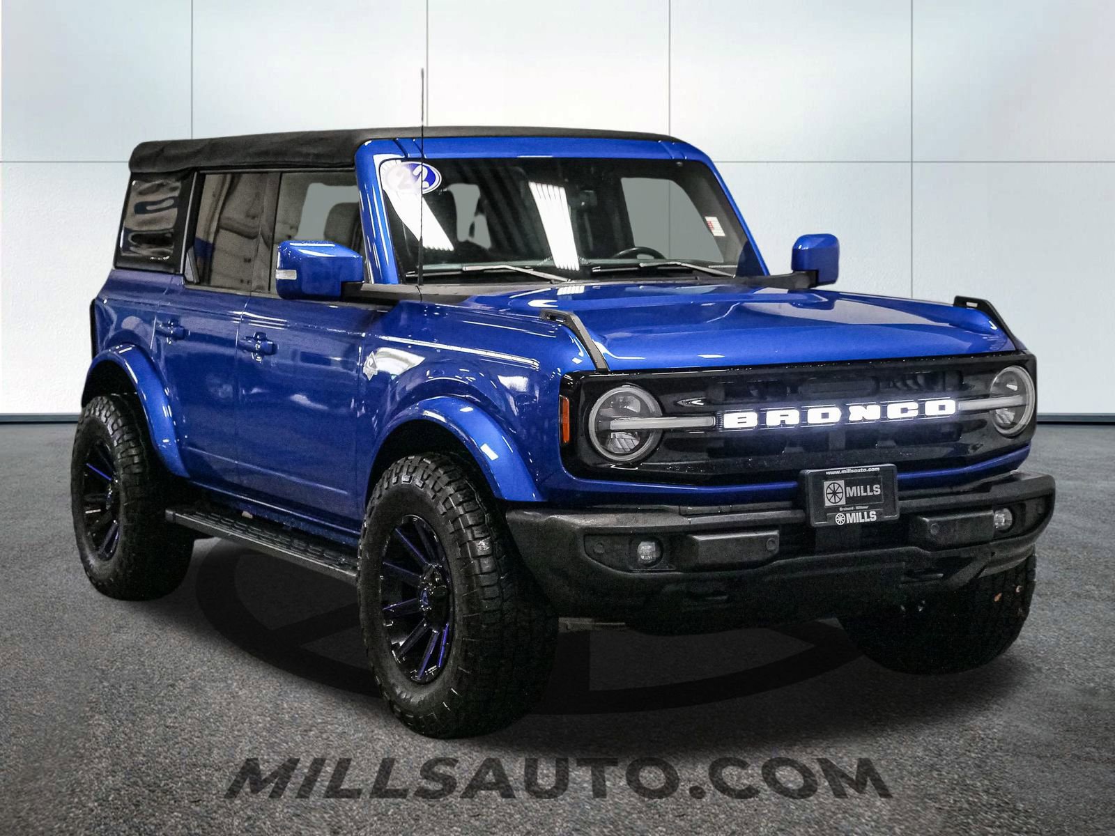 Used 2022 Ford Bronco Outer Banks image 11