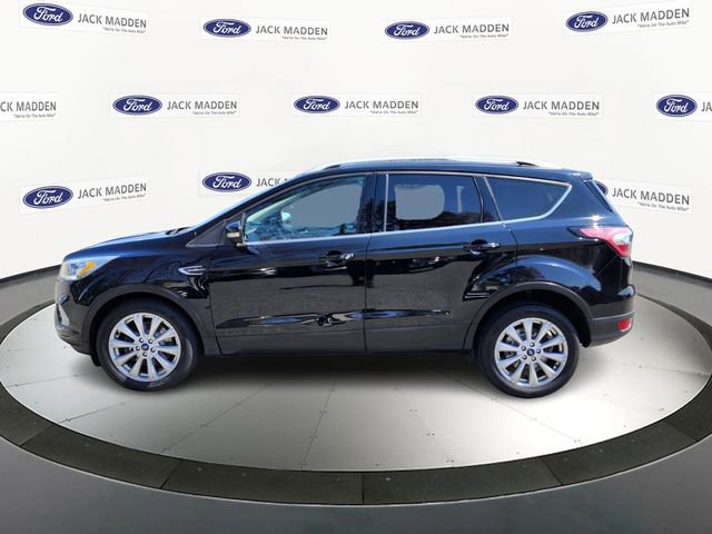 Used 2017 Ford Escape Titanium image 2