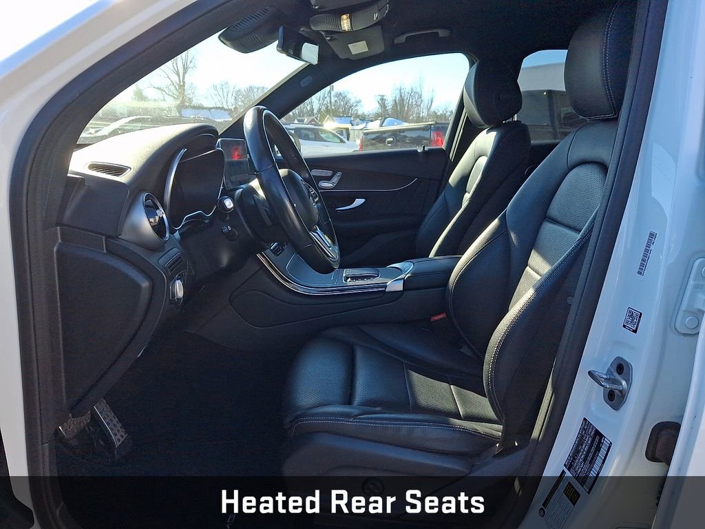 Used 2022 Mercedes-Benz GLC 300 4MATIC w/ AMG Line image 15