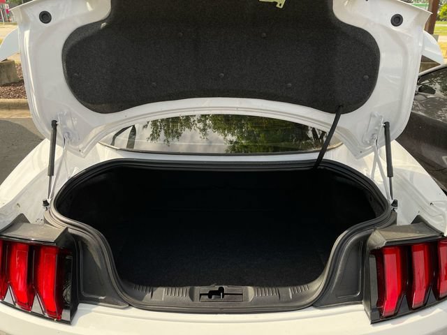 Used 2022 Ford Mustang GT RWD image 23