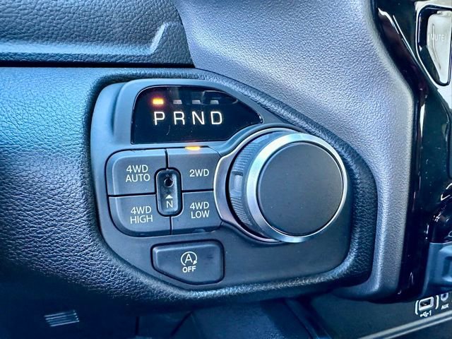 New 2026 RAM 1500 4x4 Crew Cab image 28
