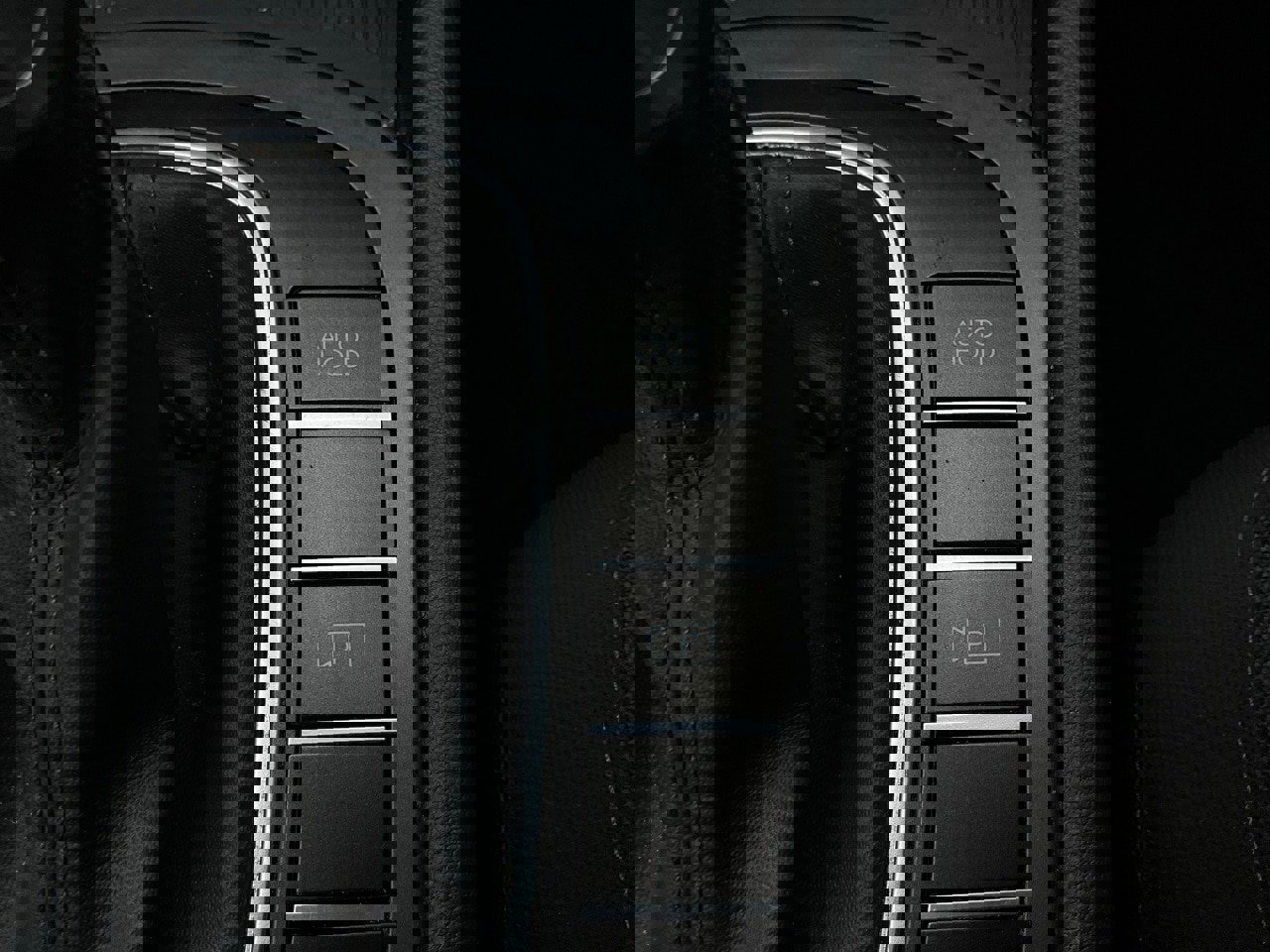 Used 2025 Hyundai Kona SEL image 24