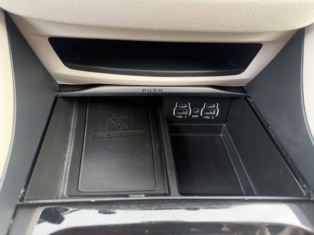 Certified 2023 Chrysler Pacifica Limited image 21