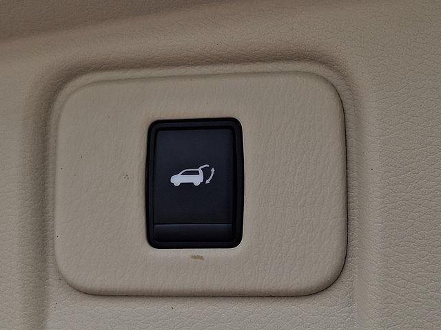 Used 2016 Nissan Murano Platinum w/ Platinum Technology Package AWD/4WD image 30