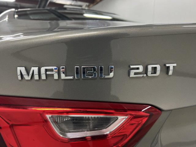 Used 2017 Chevrolet Malibu Premier w/ Premier Sun and Wheel Package FWD image 32
