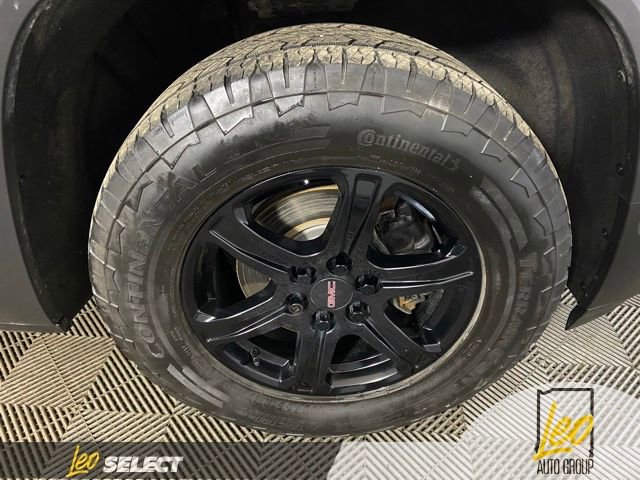 Used 2023 GMC Acadia AT4 w/ Technology Package AWD/4WD image 35