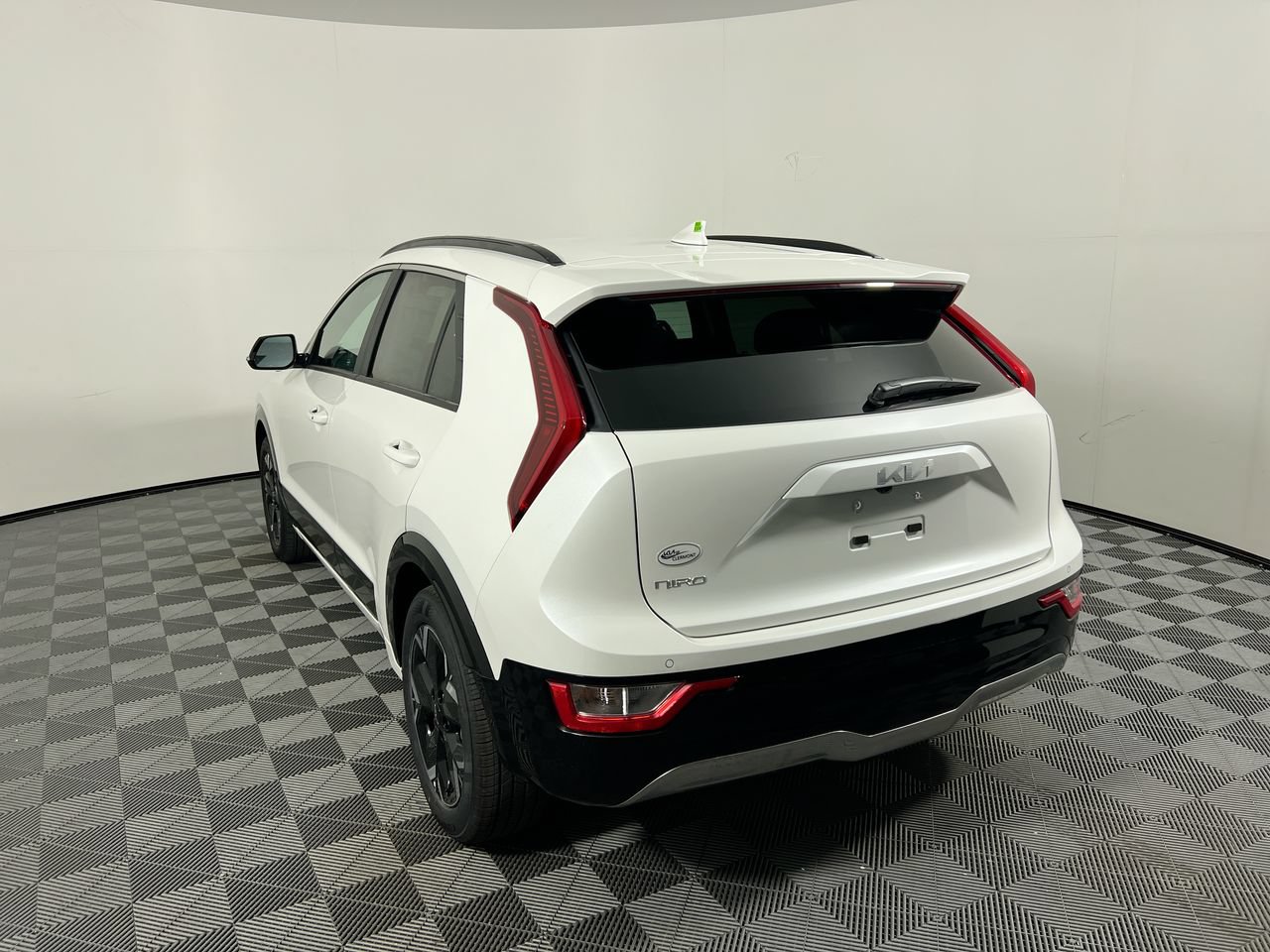 New 2026 Kia Niro Wind FWD image 5