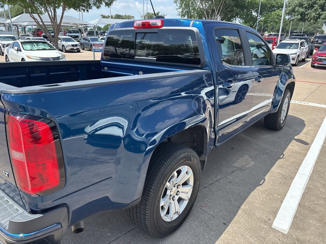 Used 2020 Chevrolet Colorado LT w/ LT Convenience Package RWD image 4
