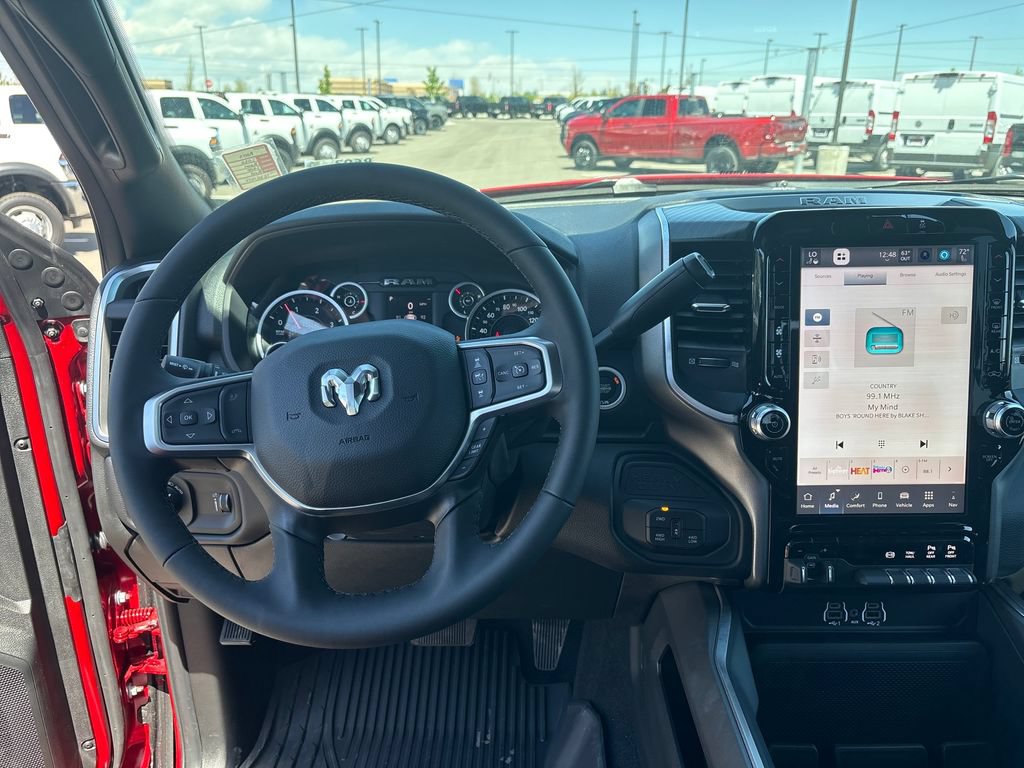 New 2026 RAM 2500 Big Horn AWD/4WD image 13