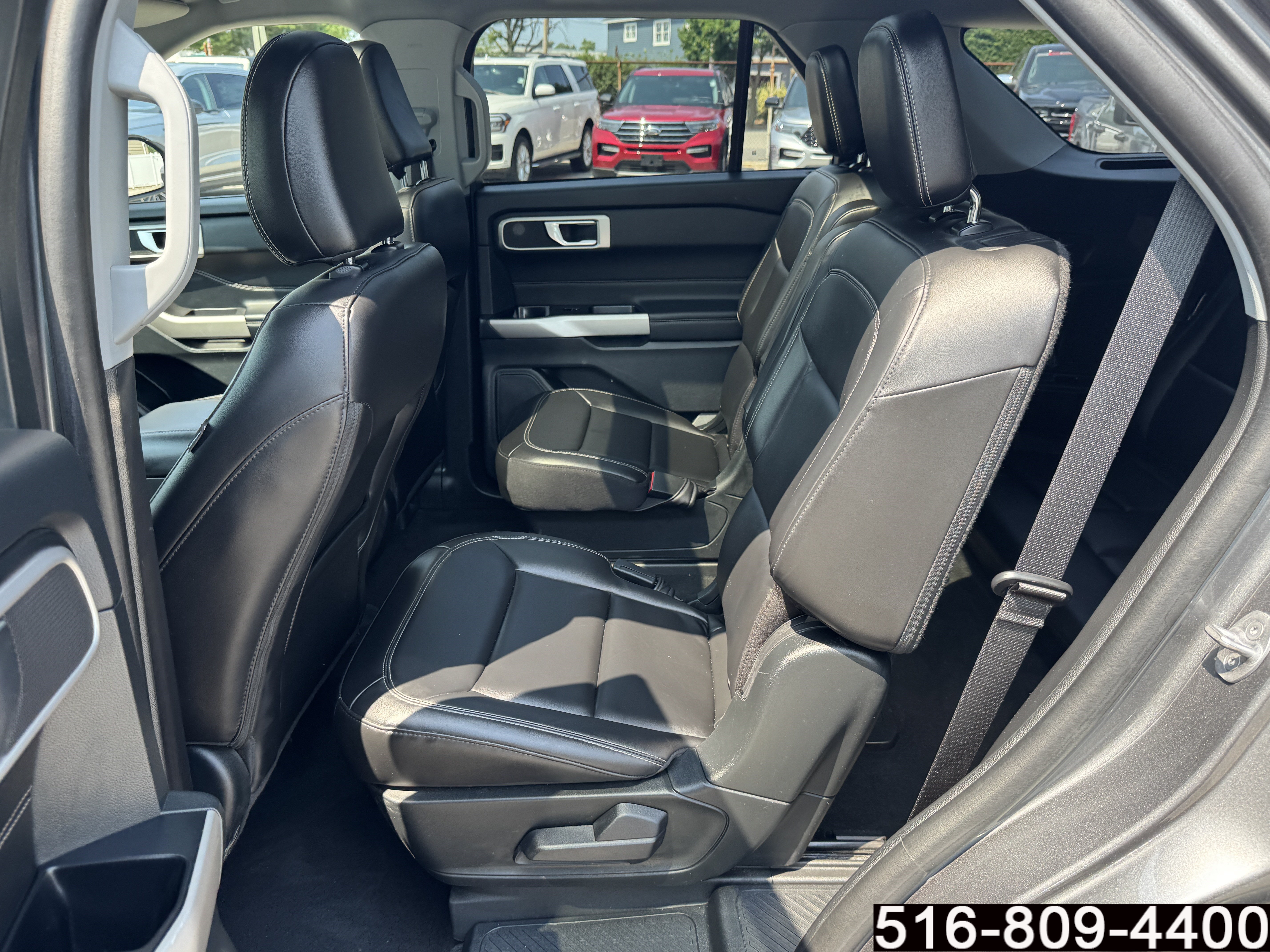 Used 2023 Ford Explorer XLT w/ Equipment Group 202A AWD/4WD image 38