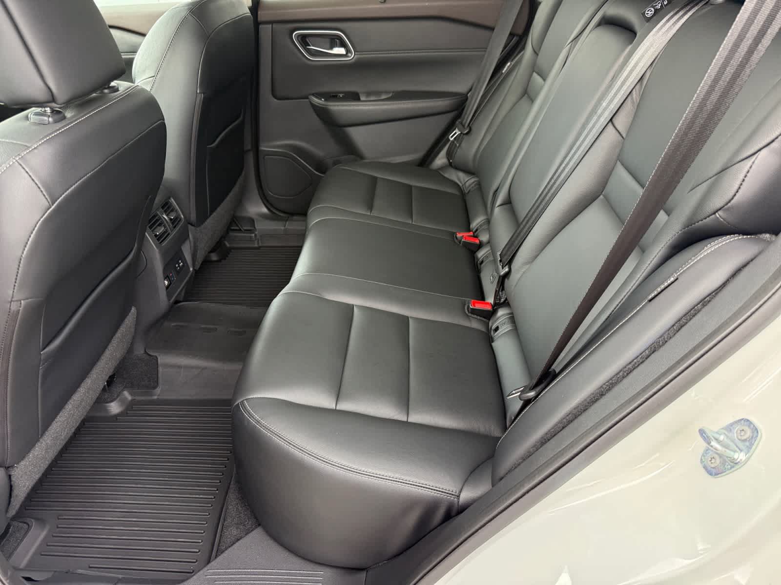 Used 2021 Nissan Rogue SL w/ Premium Package AWD/4WD image 11
