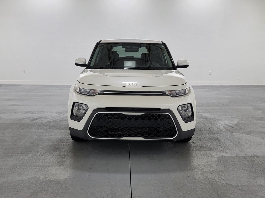 Used 2022 Kia Soul LX FWD image 3