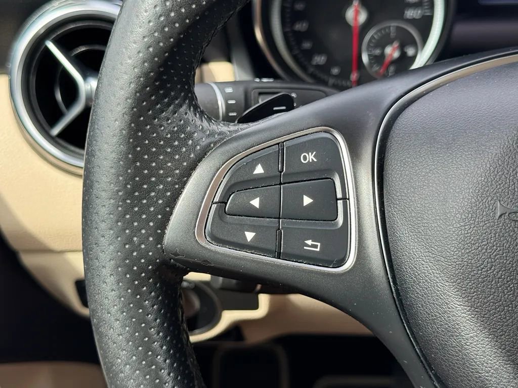 Used 2018 Mercedes-Benz GLA 250 4MATIC image 12