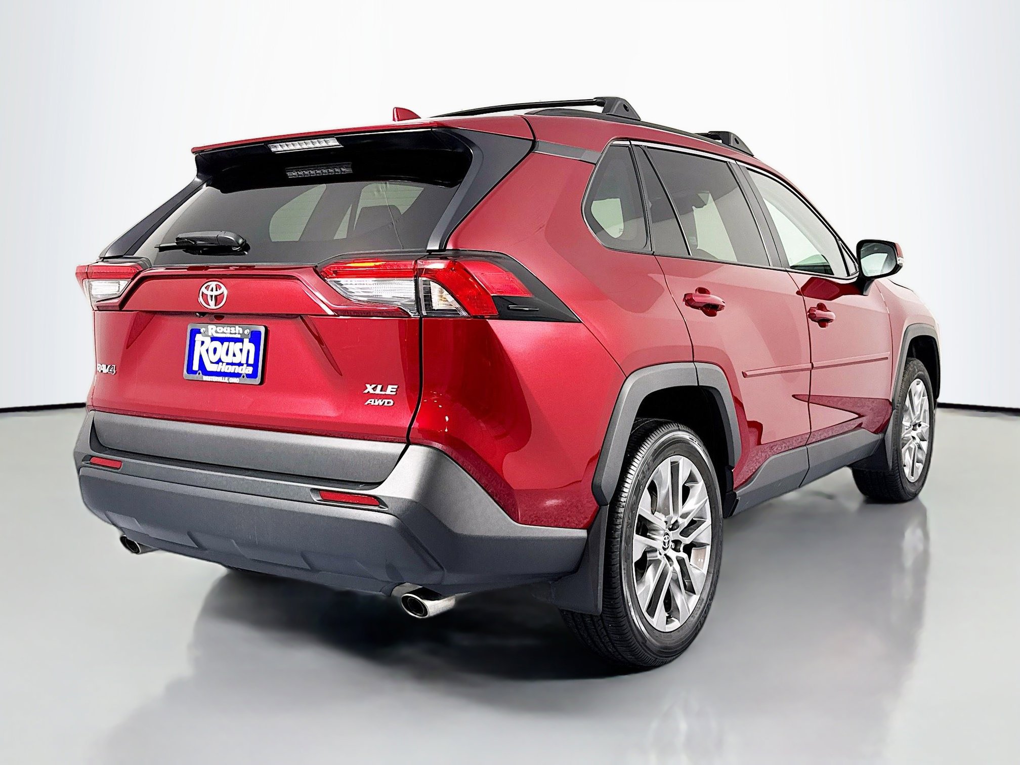 Used 2024 Toyota RAV4 XLE Premium w/ Weather Package image 5