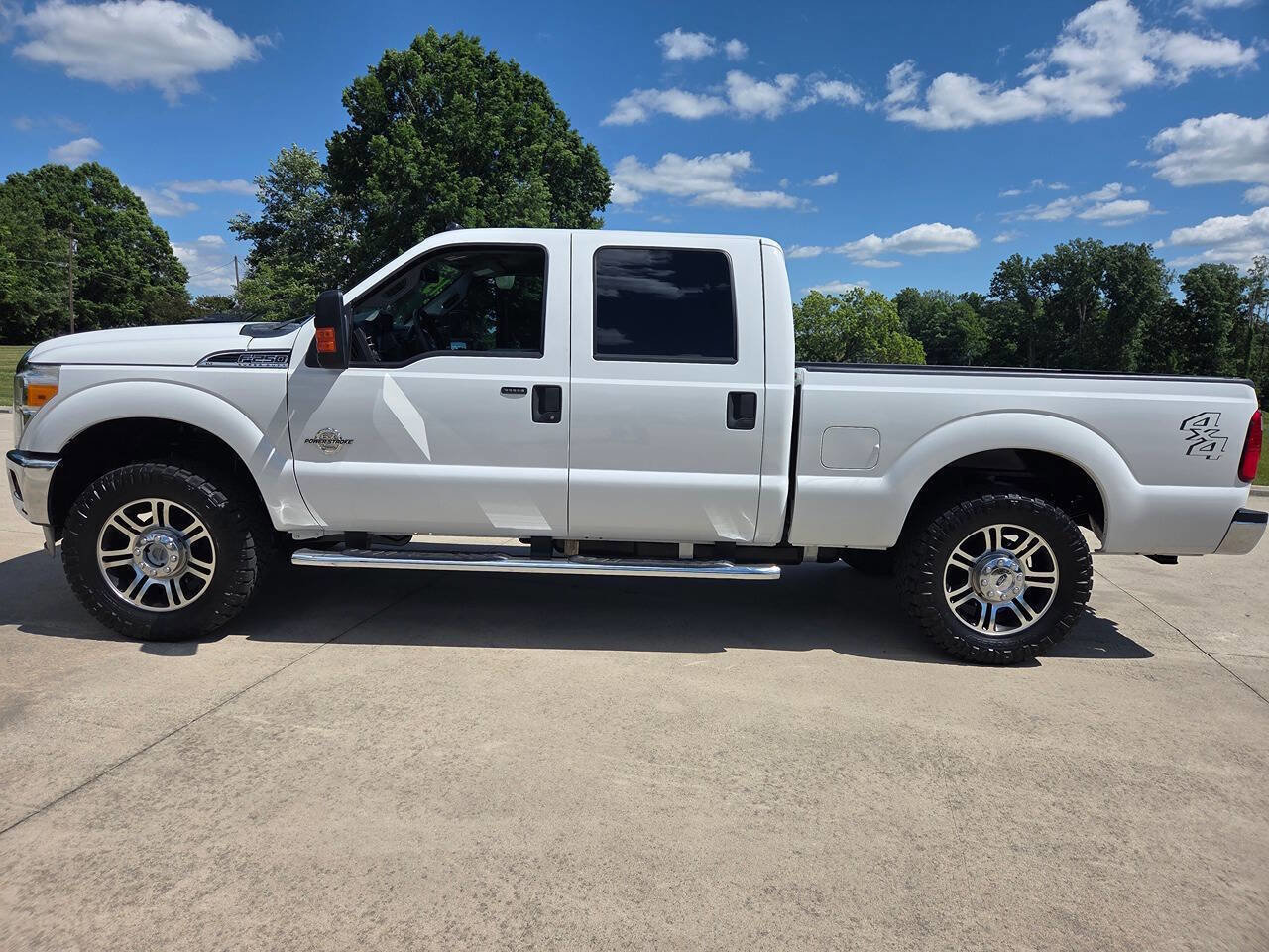 Used 2015 Ford F250 XLT w/ XLT Value Package AWD/4WD image 9