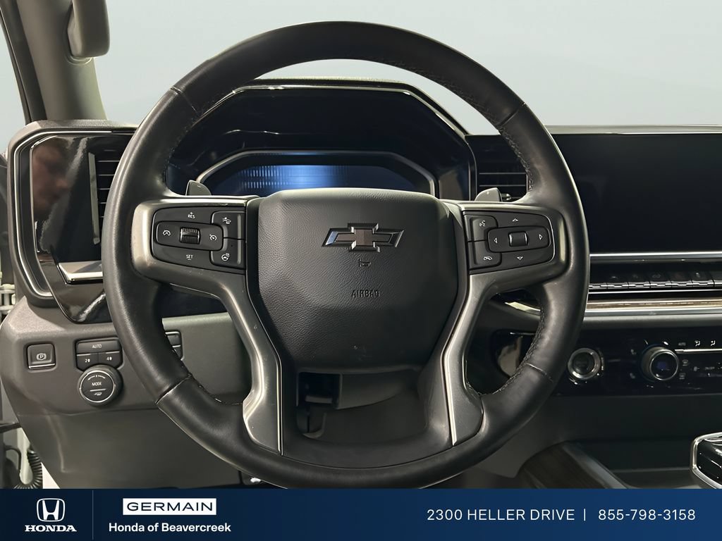 Used 2023 Chevrolet Silverado 1500 RST AWD/4WD image 12