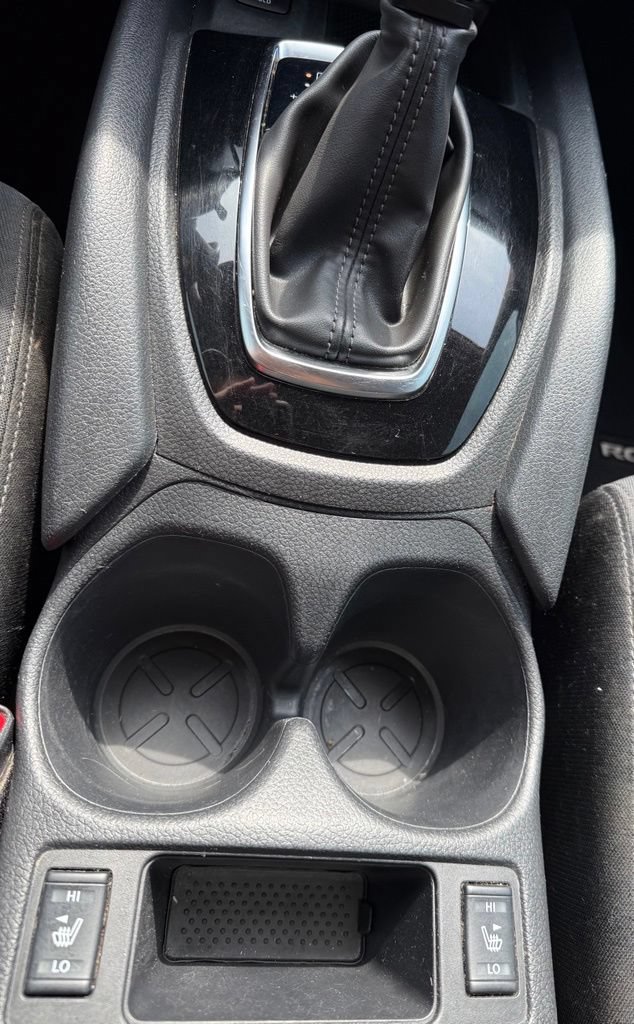 Used 2019 Nissan Rogue SV w/ Premium Package FWD image 19