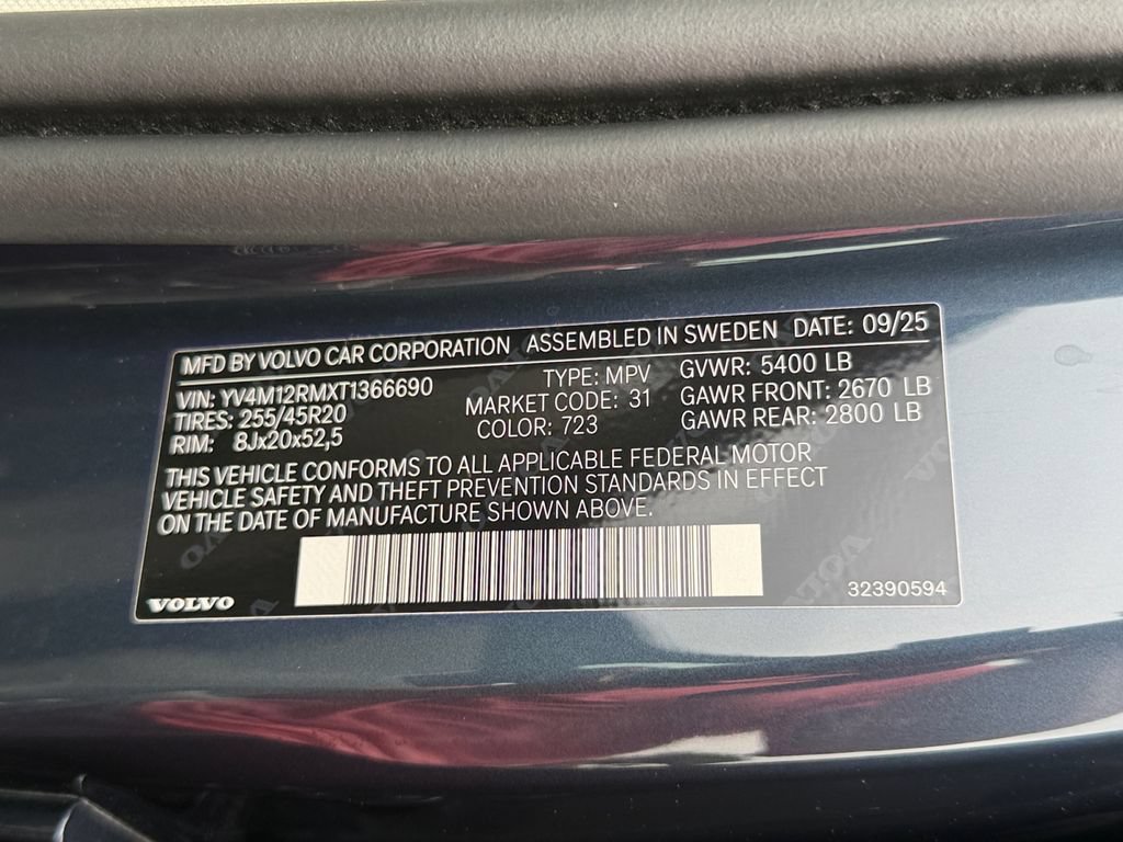 Certified 2026 Volvo XC60 B5 Ultra w/ Climate Package AWD/4WD image 30