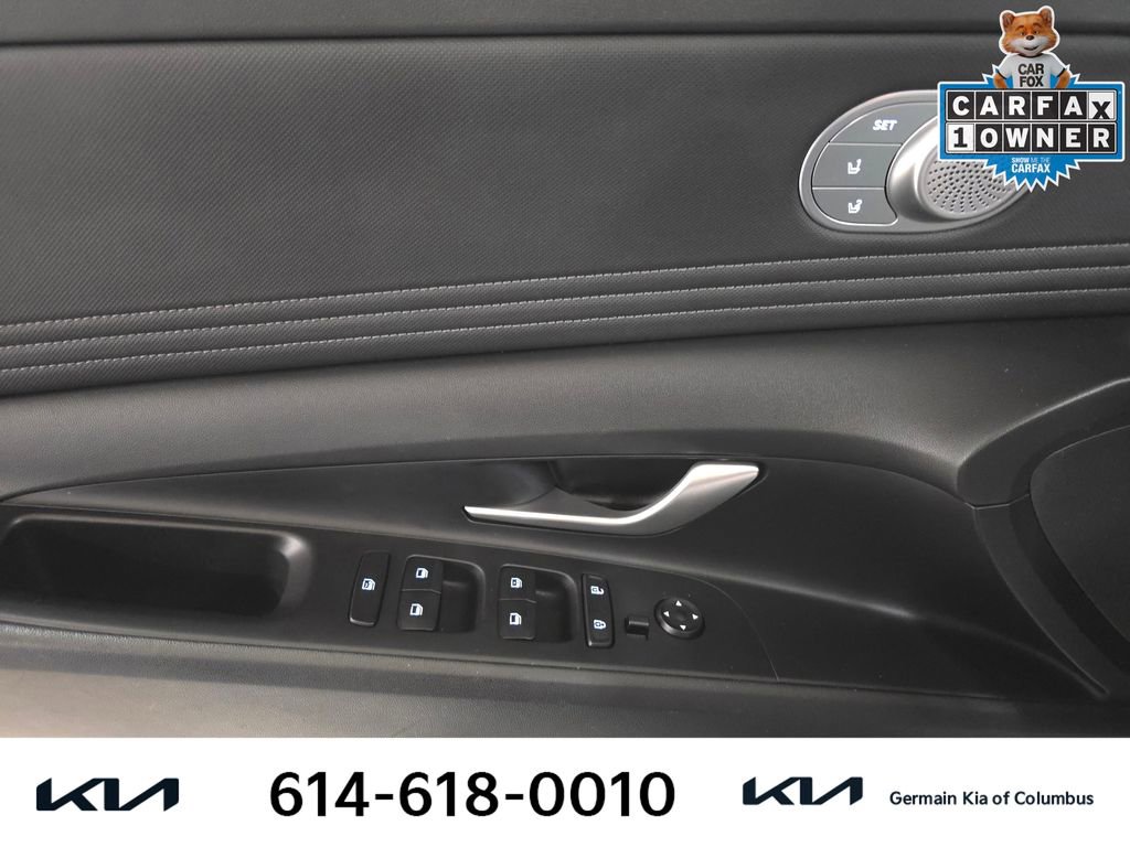 Used 2023 Hyundai Elantra Limited w/ Cargo Package image 26