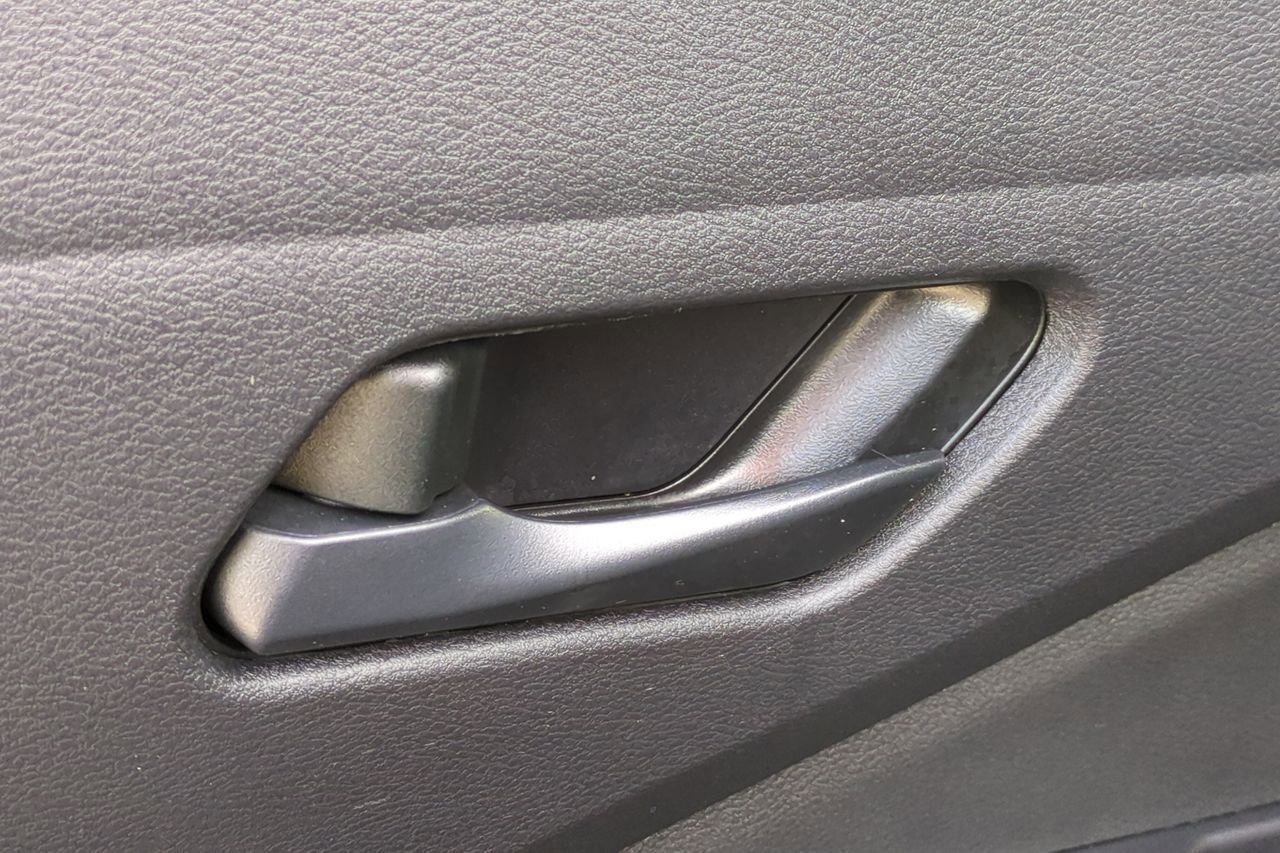 Certified 2023 Nissan Pathfinder SV FWD image 28
