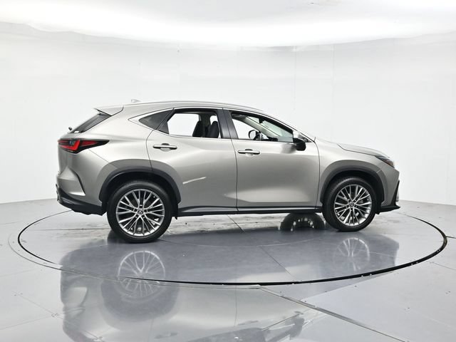 Used 2023 Lexus NX 350 AWD image 2