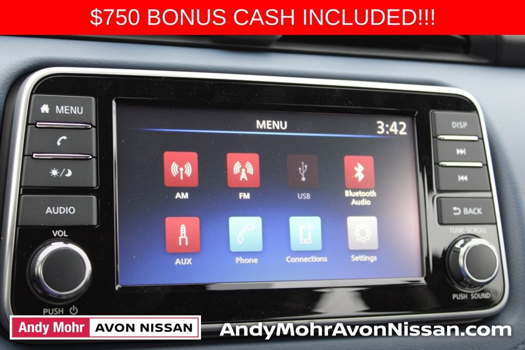 New 2025 Nissan Versa SV w/ Trunk Package image 20