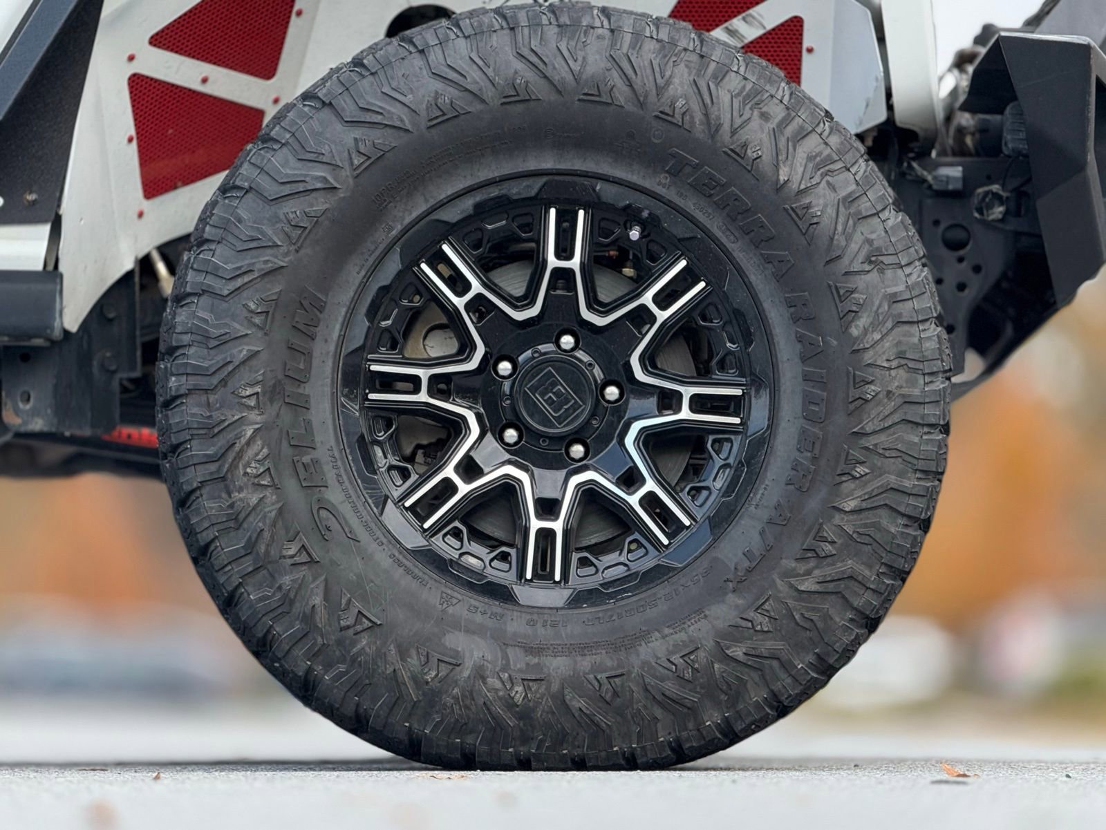 Used 2022 Jeep Wrangler Unlimited Sport w/ Xtreme Recon 35" Tire Package image 20