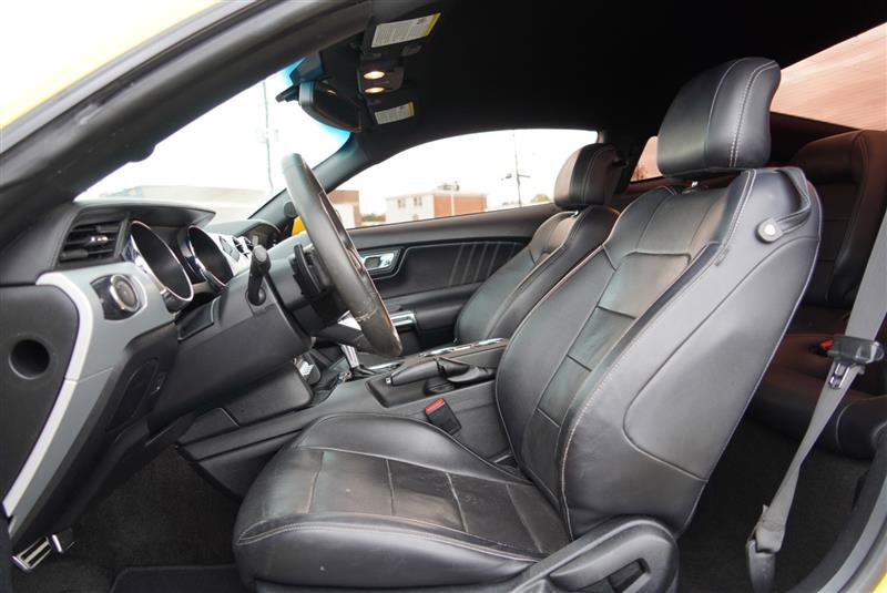 Used 2015 Ford Mustang GT Premium image 38