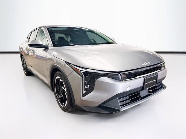 Used 2025 Kia K4 EX FWD image 1