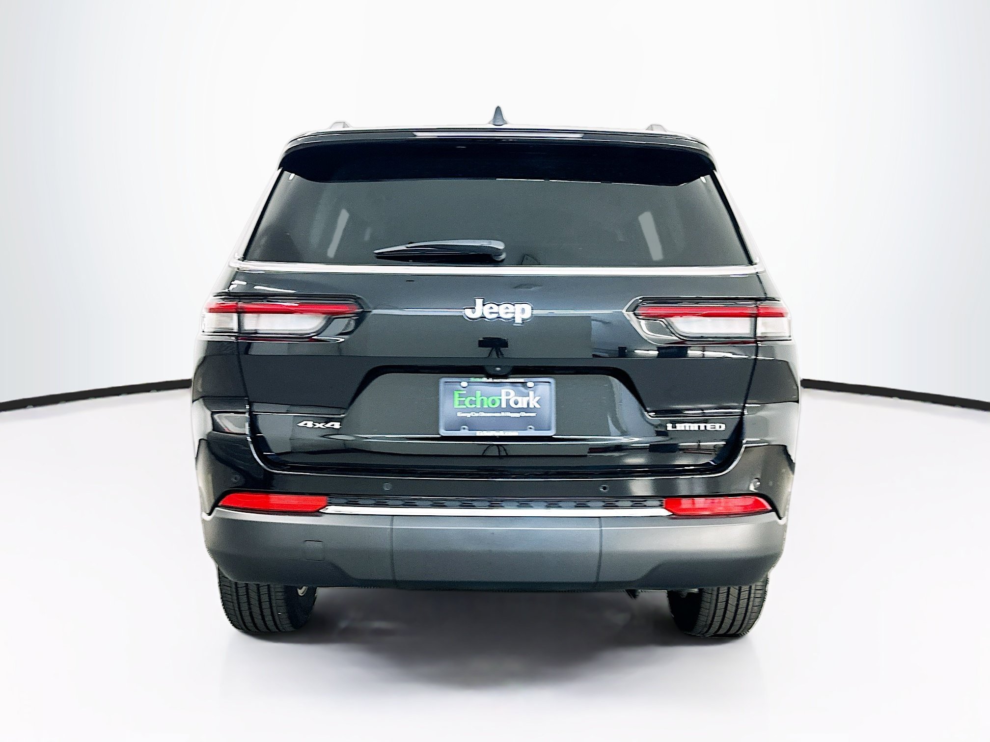 Used 2023 Jeep Grand Cherokee L Limited AWD/4WD image 7