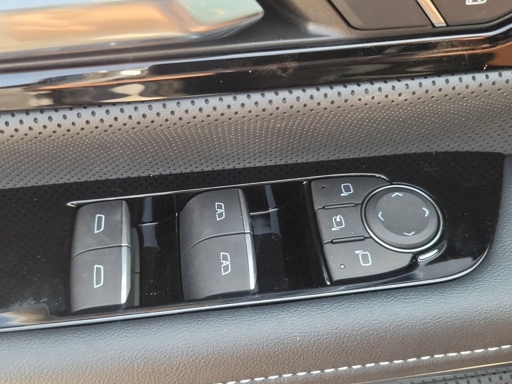 New 2024 GMC Sierra EV Denali AWD/4WD image 15