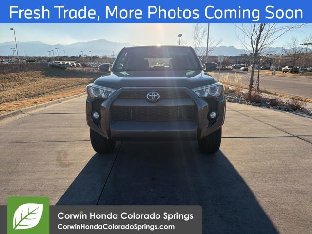 Used 2016 Toyota 4Runner SR5 Premium image 2