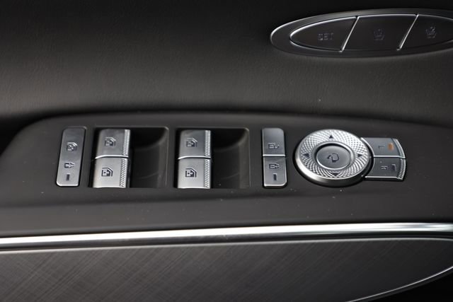 New 2025 Genesis Electrified GV70 Advanced w/ Prestige Package image 21