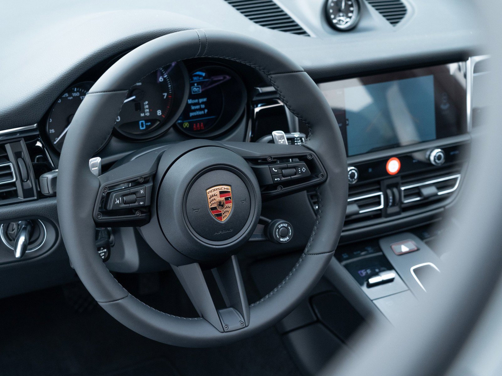 New 2026 Porsche Macan image 20