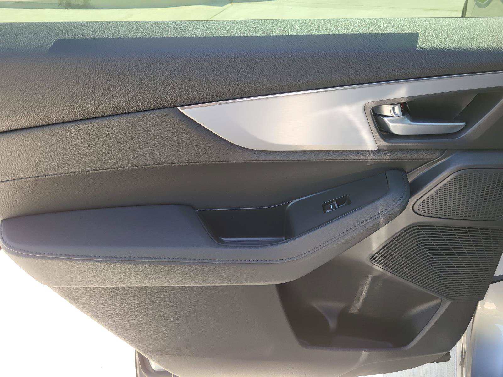 New 2026 Acura MDX SH-AWD image 13