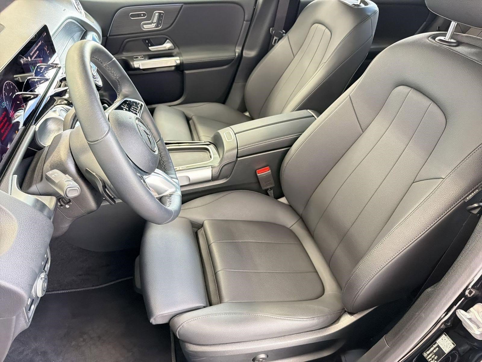 Used 2026 Mercedes-Benz GLB 250 4MATIC image 5