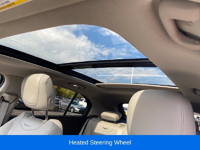 Used 2023 Cadillac XT4 Luxury w/ Cold Weather Package AWD/4WD image 15