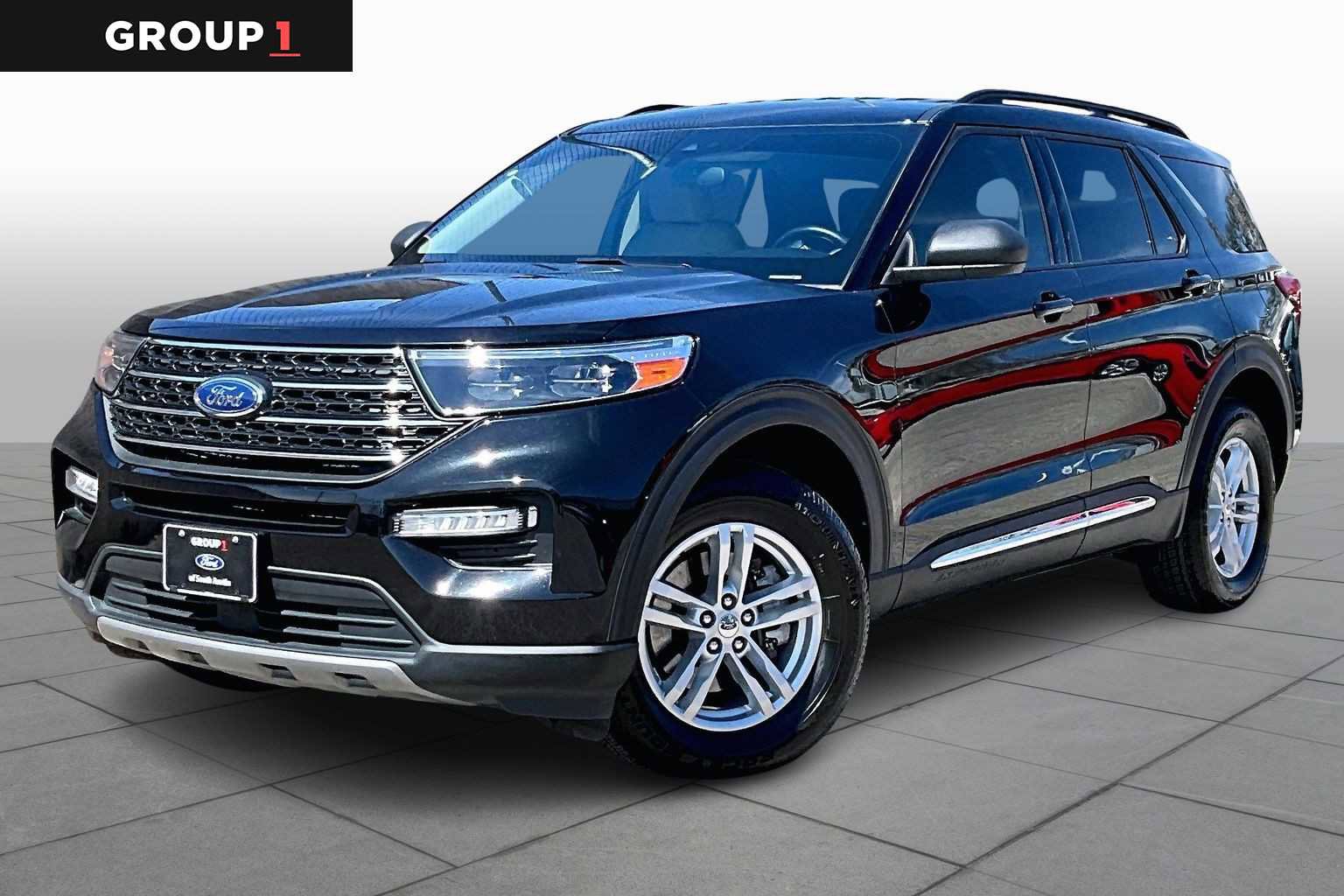 Certified 2023 Ford Explorer XLT w/ Equipment Group 202A image 1