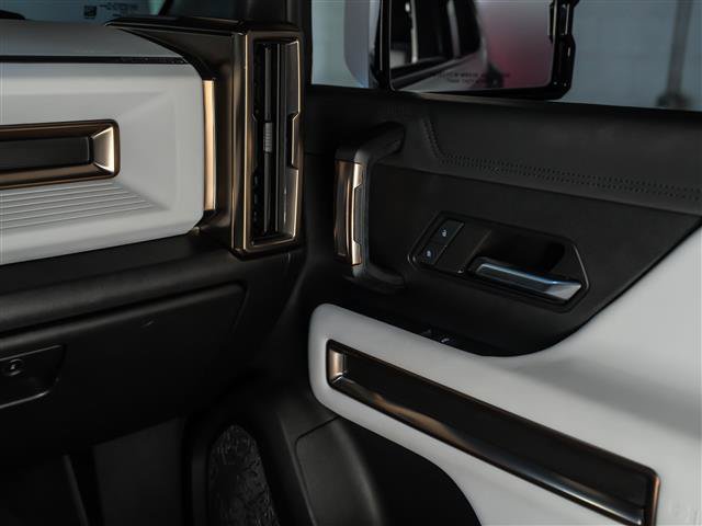 Used 2024 GMC Hummer EV 2X w/ LPO, Sport Package AWD/4WD image 30